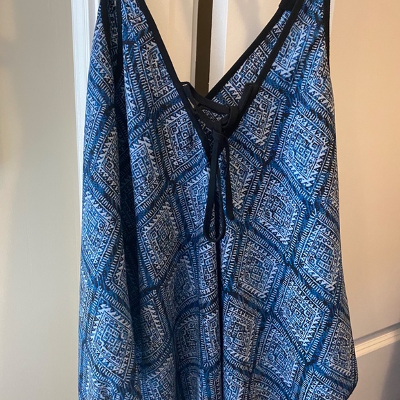 Band of Gypsies Blue v neck tank top - Picture 3 of 3